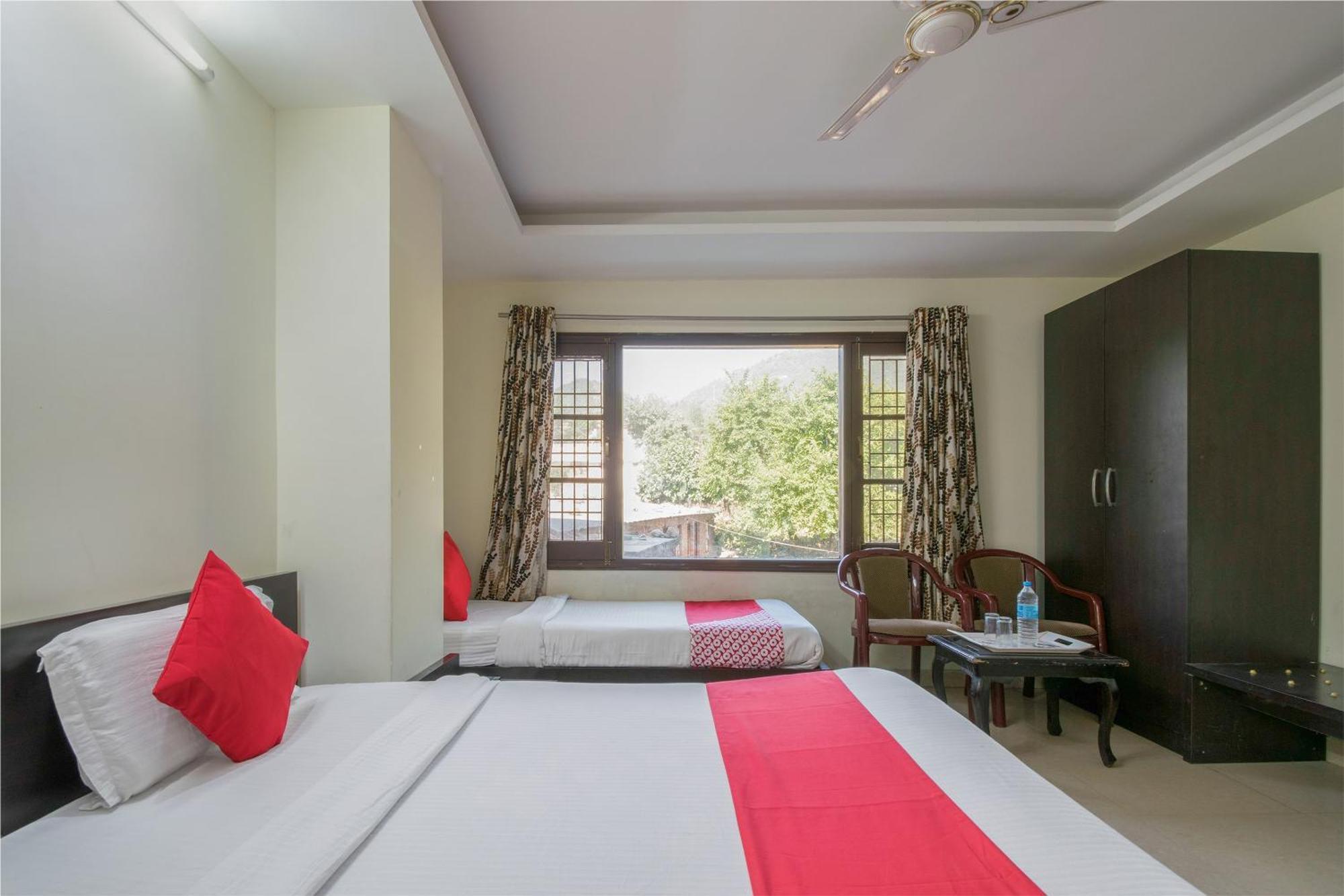 Oyo Hotel Triund Regency Katra  Exterior photo