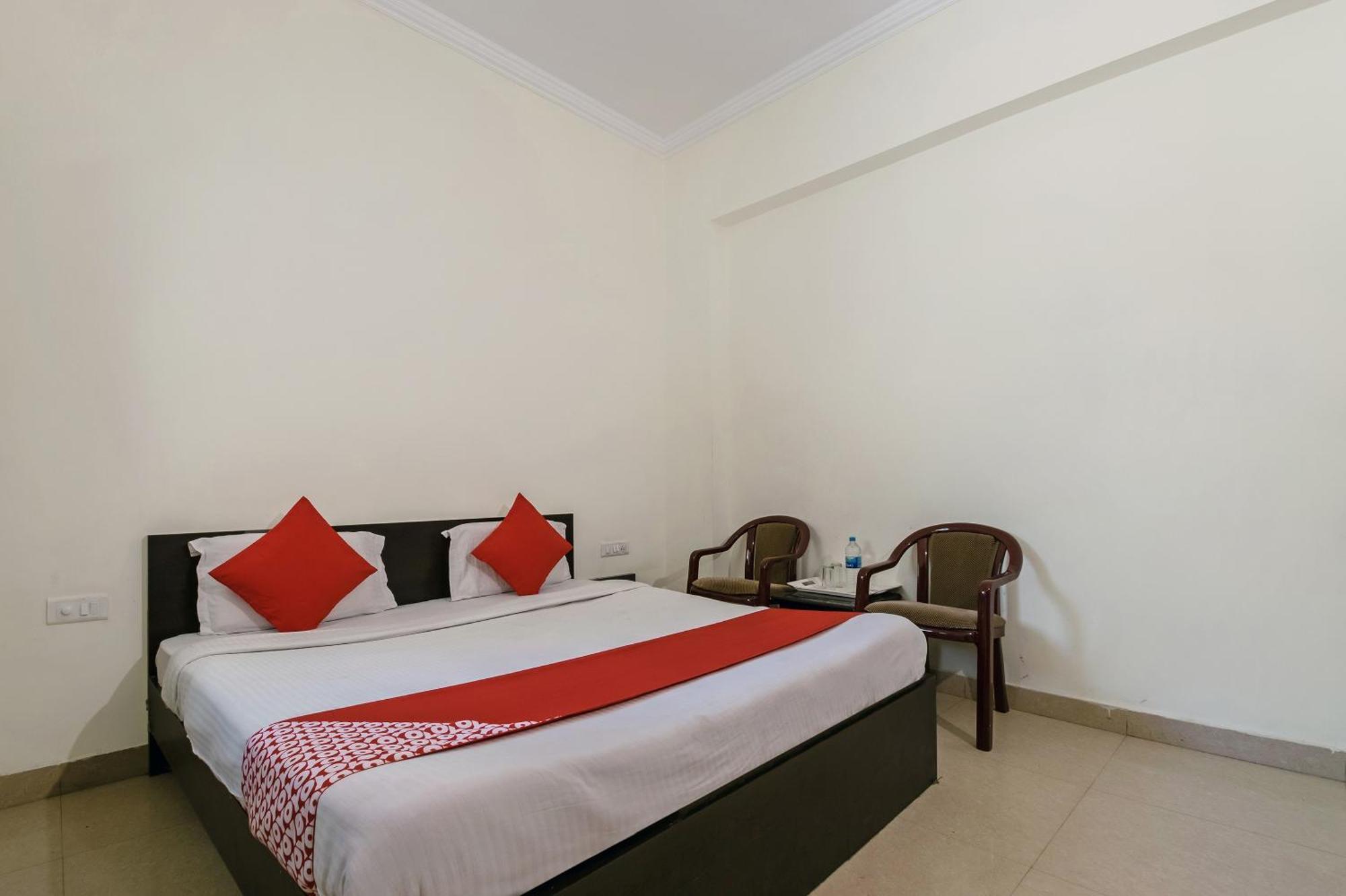 Oyo Hotel Triund Regency Katra  Exterior photo