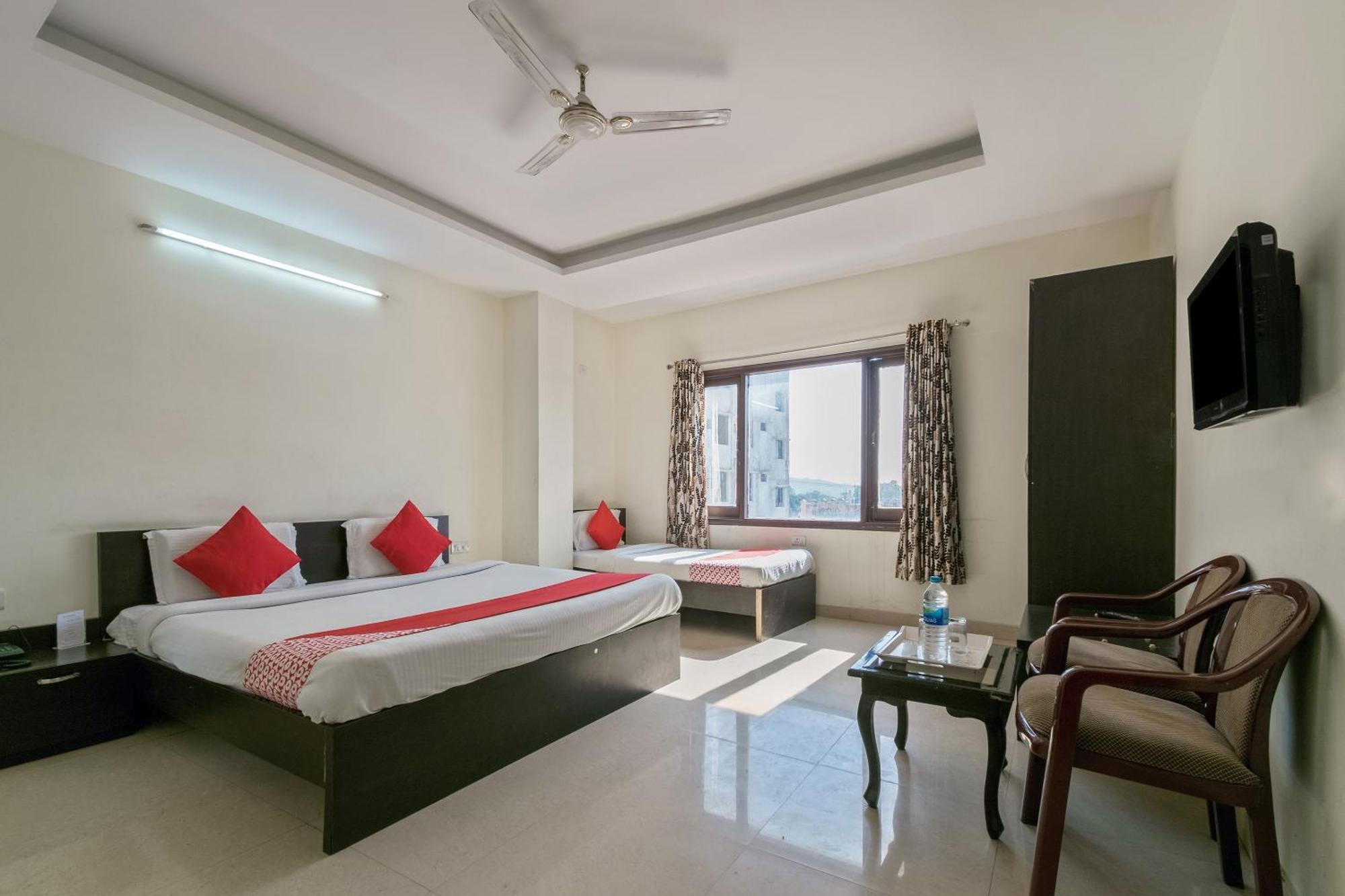 Oyo Hotel Triund Regency Katra  Exterior photo